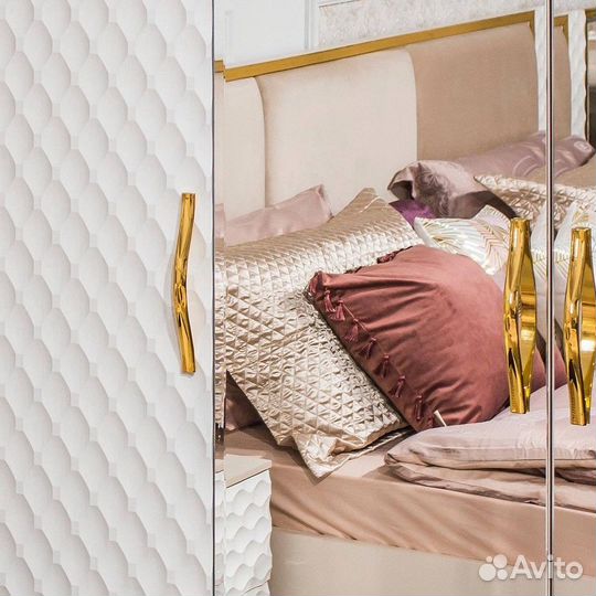 Кровать Лара белый глянец