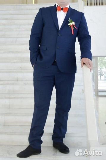 Мужской костюм свадебный выпускной
