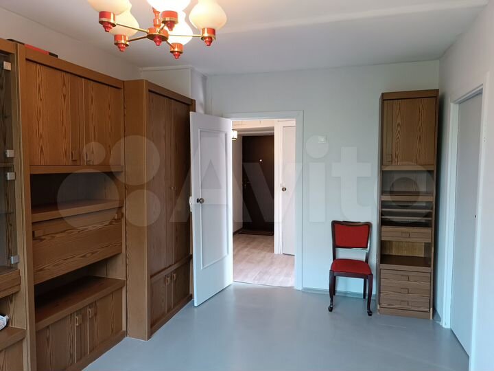 2-к. квартира, 40 м², 5/5 эт.