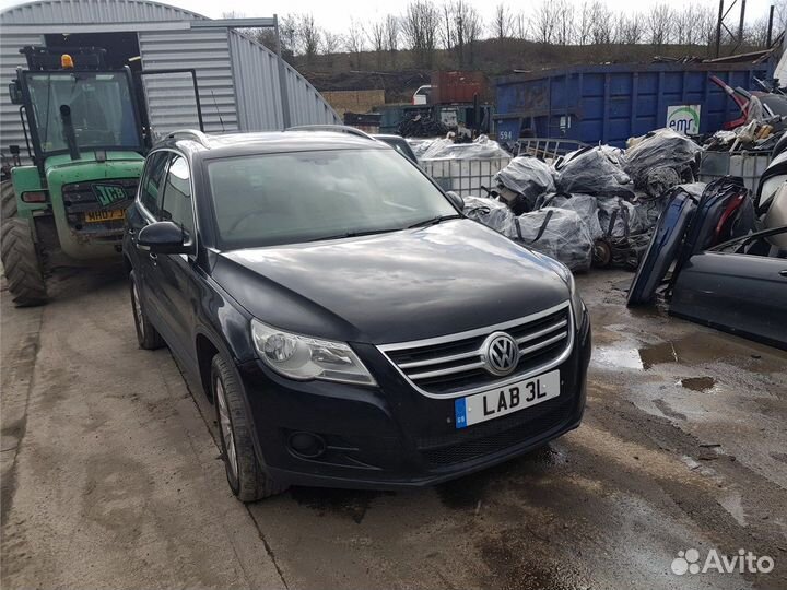 Разбор на запчасти Volkswagen Tiguan