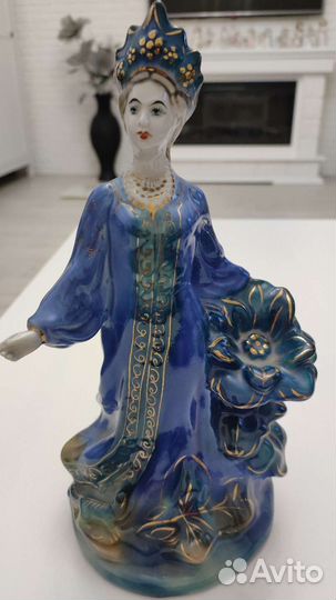 Статуэтка хозяйка медной горы гжель