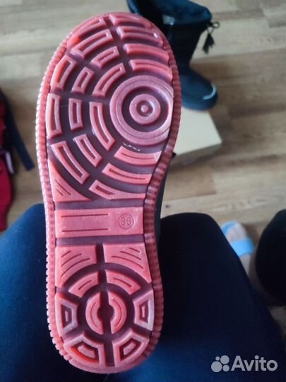 Дутики новые Crosby