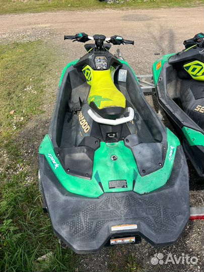 2021 BRP Sea-Doo Spark Trix 90 3up