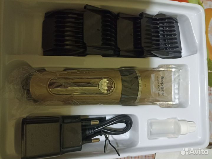 Электромашинка для стрижки волос