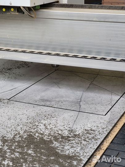 Удобные столы из компактного HPL