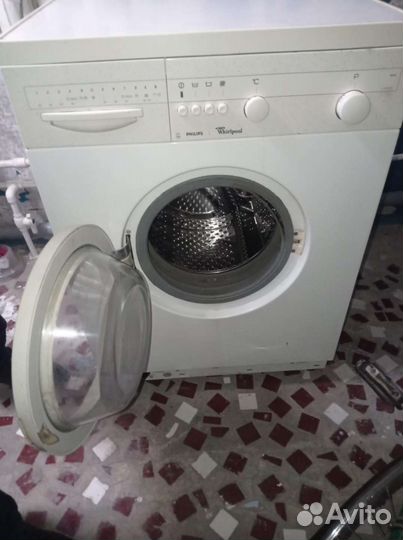 Стиральная машина Philips Whirlpool