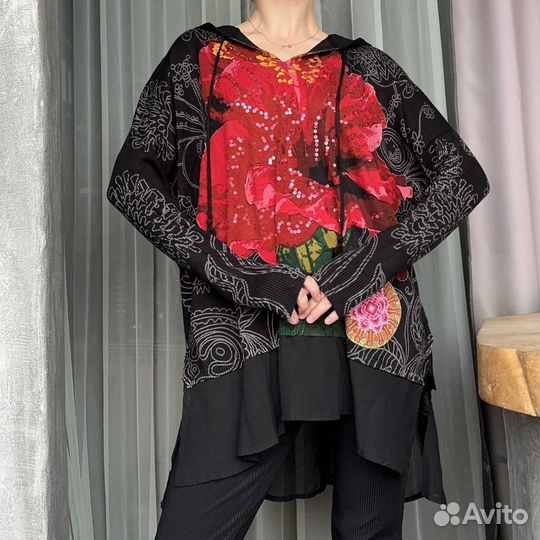 Кофта с цветком Desigual
