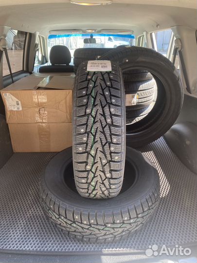 Ikon Tyres Nordman 7 215/55 R16