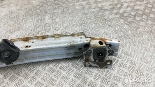 Усилитель бампера передний (кронштейн) jaguar XF (X250) (87K08G901)