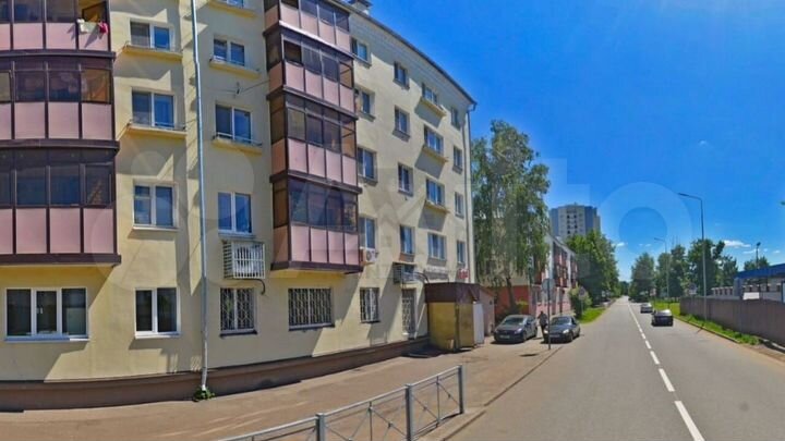 Сдается помещение с большим пешеходным и автомобил