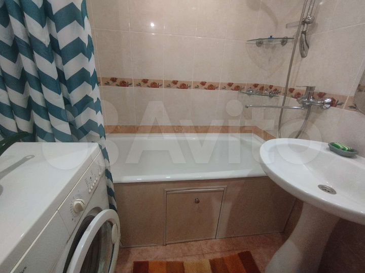 2-к. квартира, 48 м², 9/9 эт.