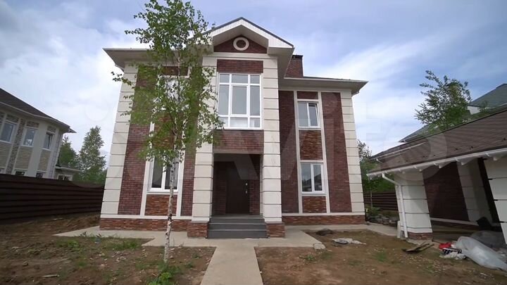 Дом 223 м² на участке 15 сот.