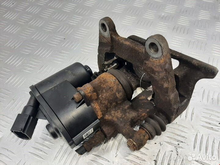 Суппорт задний левый для Audi A6 C6 4F0615403F