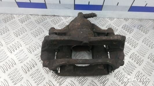 Суппорт тормозной передний правый toyota avensis T