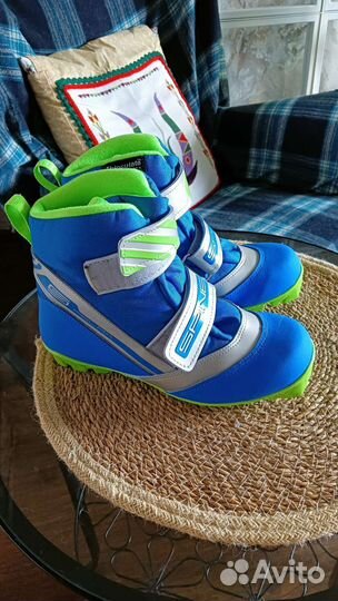 Лыжные ботинки детские