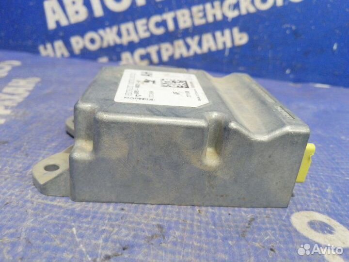 Блок управления airbag Ford Fiesta 6 купе 2010
