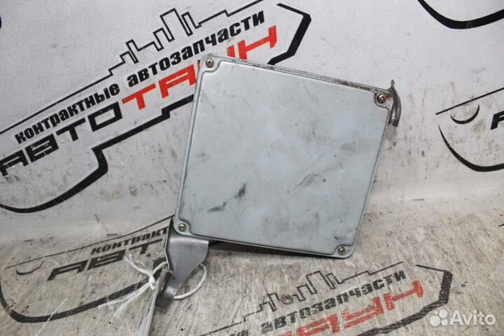 Блок EFI toyota 1ZZ-FE caldina ZZT241W 8966121400