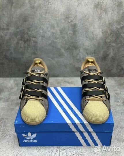 Кроссовки adidas superstar rabbit hole