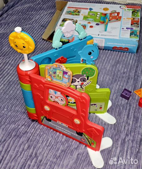Позновательная книга фирмы Fisher price