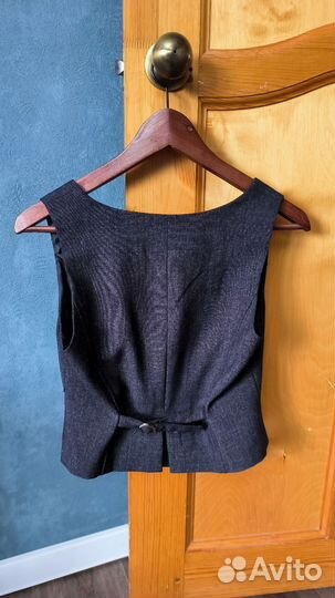 Костюм женский тройка 44-46 размер (36)