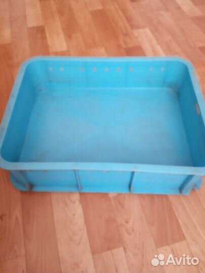 Дача:черенки,ящик,большие горшки,грабли и др