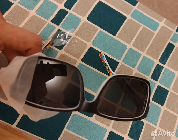 Солнцезащитные очки поляризационные новые