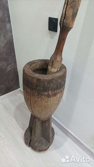 Ступа старинная деревянная с пестом