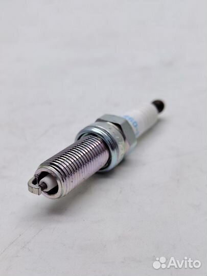 Свеча зажигания