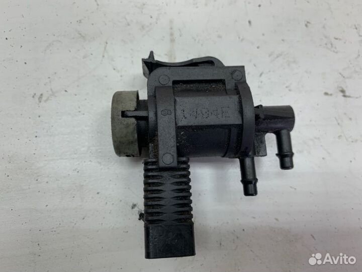 Клапан электромагнитный Audi A4 седан AVF 2004