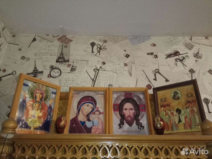 Полка для икон