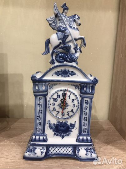 Гжель фарфор часы Георгий