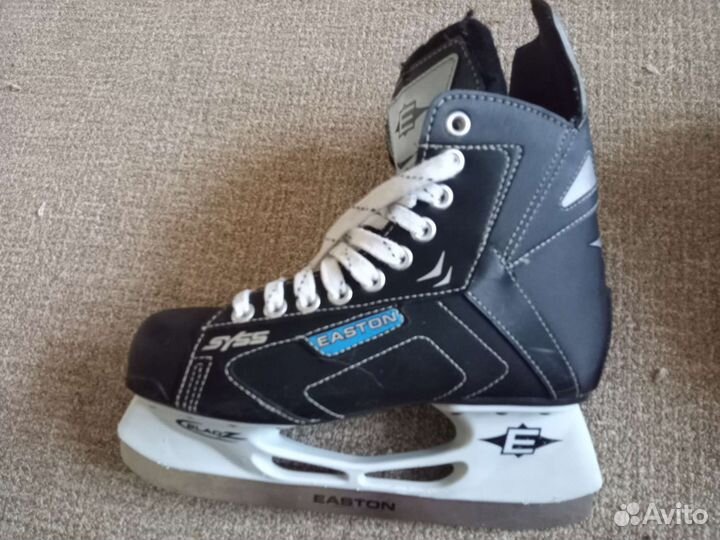 Коньки хоккейные