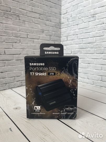 Внешний SSD Samsung T7 Shield на 2Tb и 4Tb