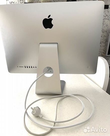 Apple iMac 21,5