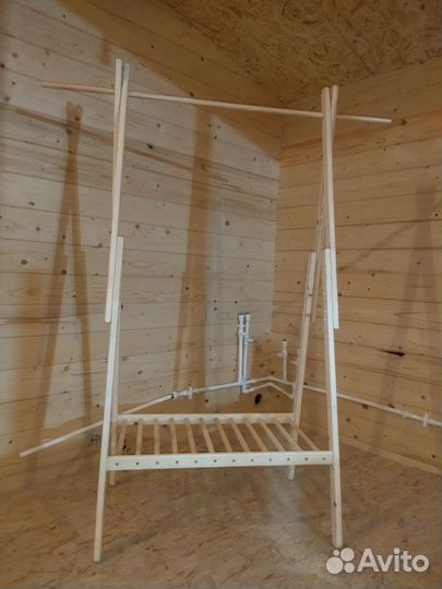 Вешалка напольная деревянная