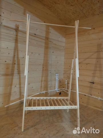 Вешалка напольная деревянная