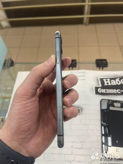iPhone 11 разбор