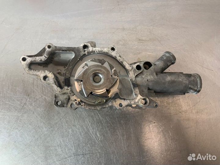 Помпа Mercedes C-Class W203 OM646 2.2 CDI 2005