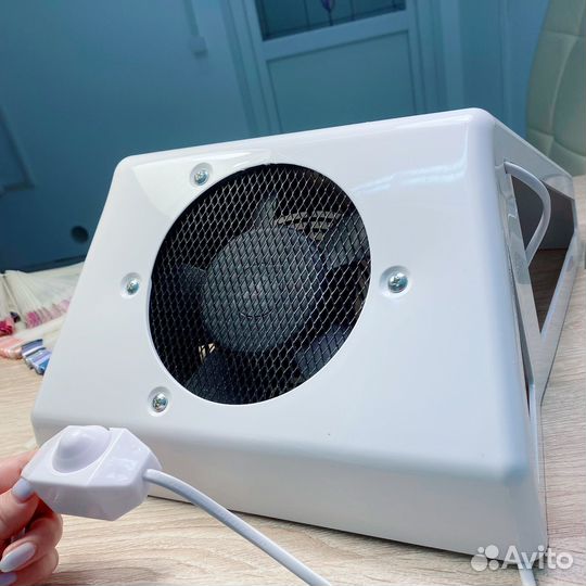 Вытяжка для маникюра