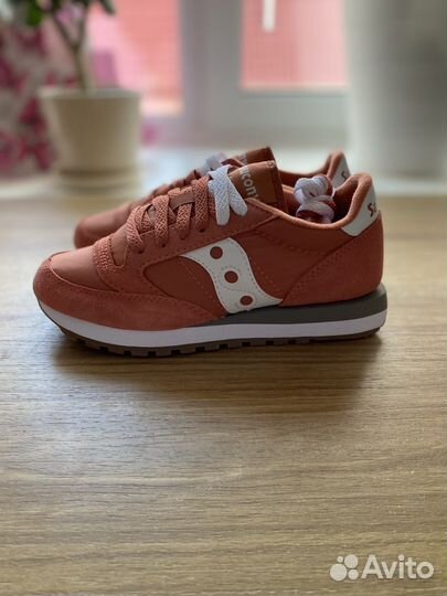 Продам кроссовки Saucony jazz original