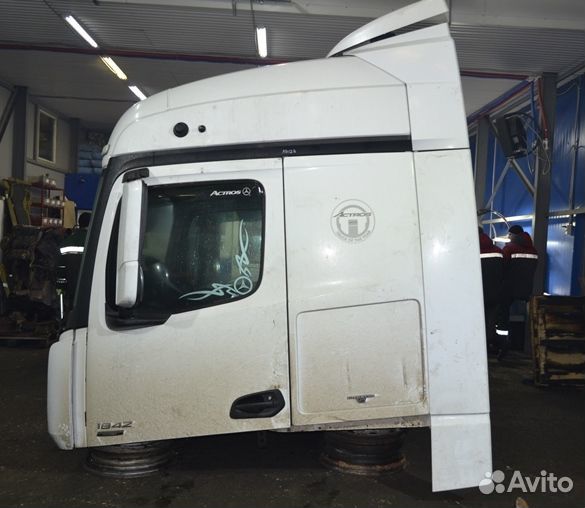 Кабина mercedes-benz Actros MP4 1842 (01.12)