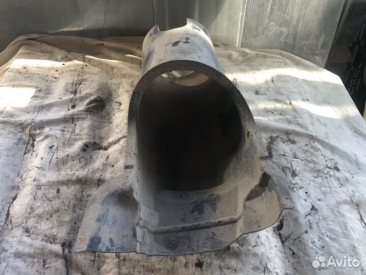 Пыльник амортизатора задний левый Mercedes-Benz