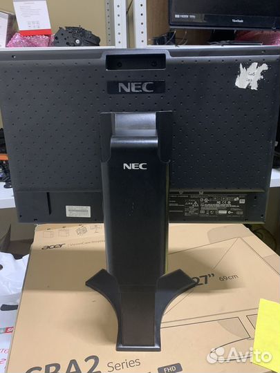 Монитор NEC P221W