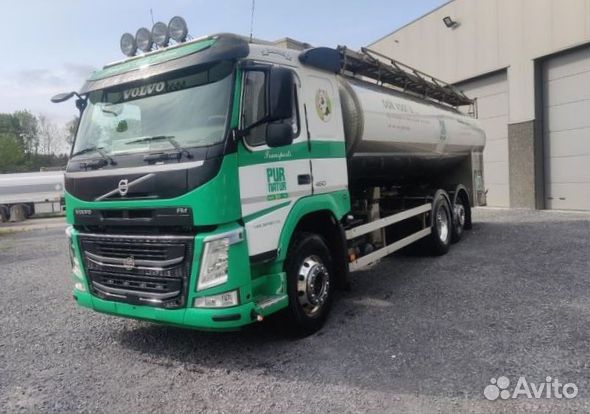 В разборке грузовик Volvo, FM с 2013