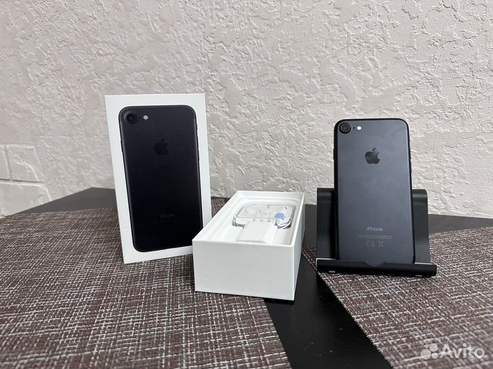 iPhone 7 32 Gb Black Ростест