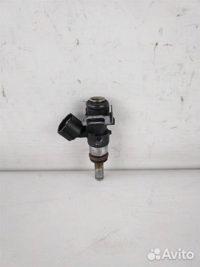Форсунка инжекторная электрическая ауди A5 Sportb