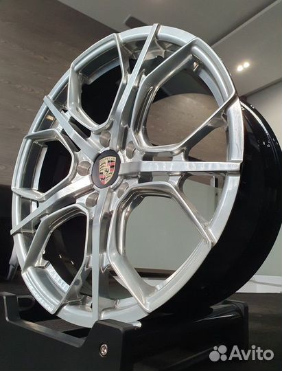 Кованые диски R20 Porsche 911 в наличии
