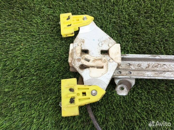 Механизм стеклоподъемника передний левый Nissan