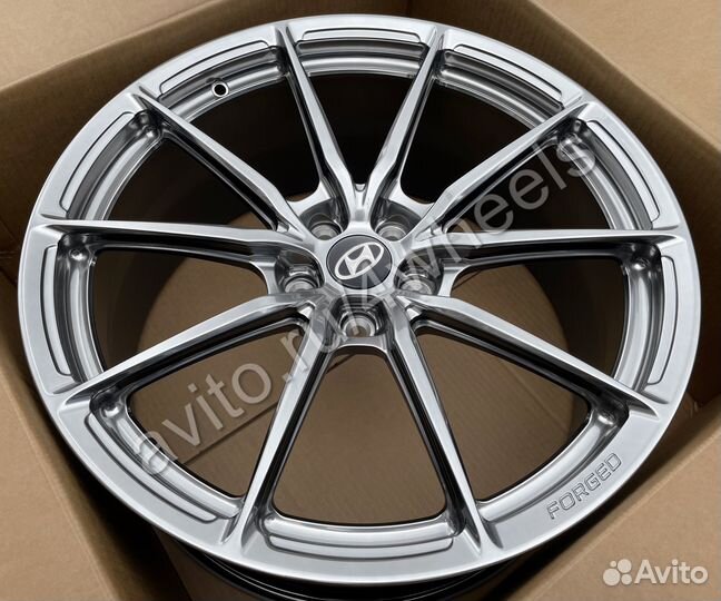 Кованые диски Hyundai Santa Fe R19 наличие