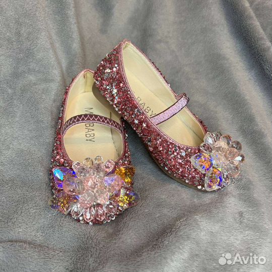 Туфельки для девочки